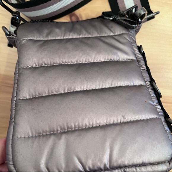 Think Royln The Cell Crossbody Bag Quilted in Pearl Latte ~ Retail $98 - Picture 8 of 14